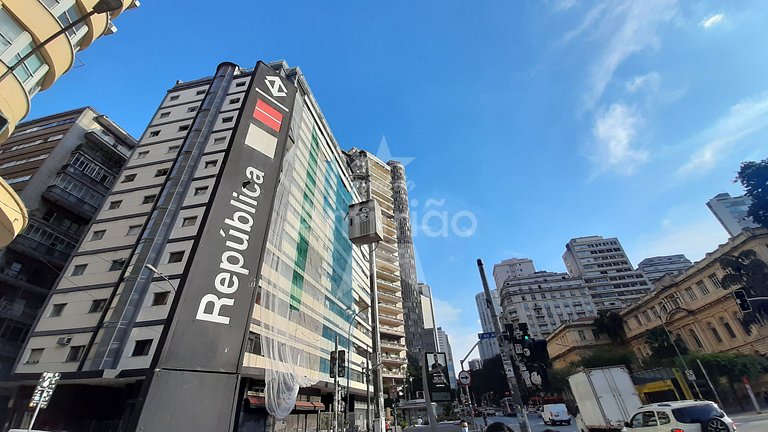 Pôr do sol 17º andar, vista da cidade + metrô