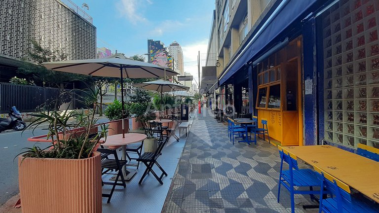 Pôr do sol 17º andar, vista da cidade e metrô