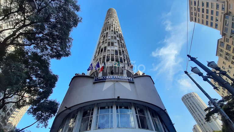 Pôr do sol 17º andar, vista da cidade + metrô