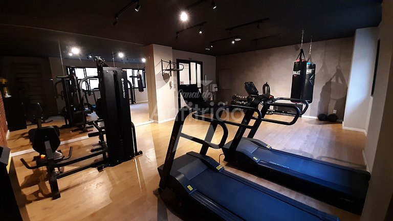 Studio 25 m² todo mobiliado ao lado do metrô