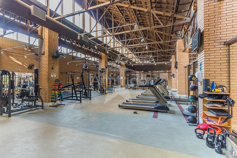 Oasis prox. Allianz com piscina aquecida e garagem