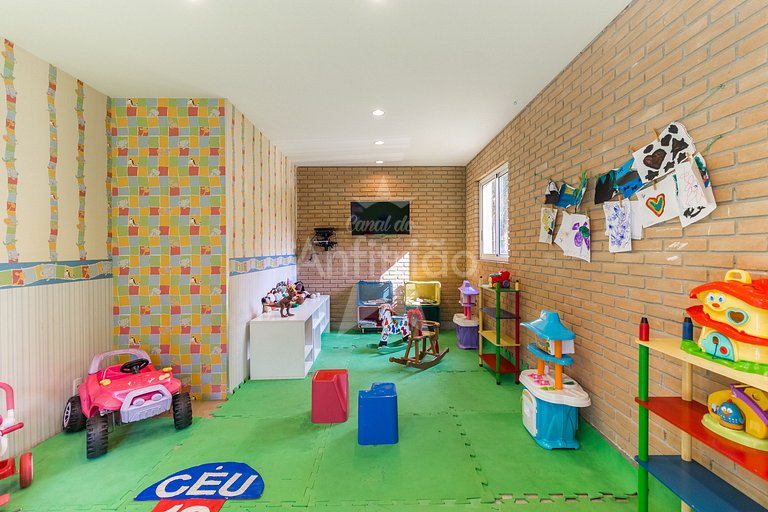 Oasis 300 m Allianz com piscina aquecida e garagem