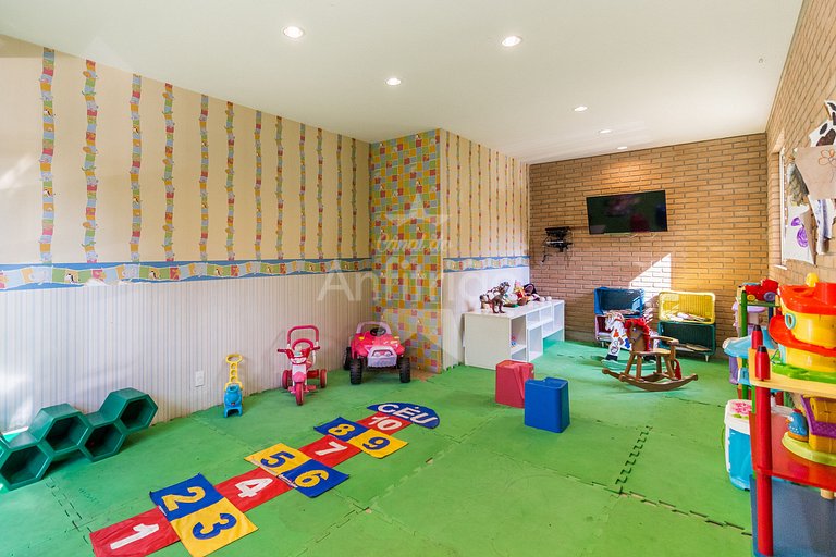 Oasis 300 m Allianz com piscina aquecida e garagem