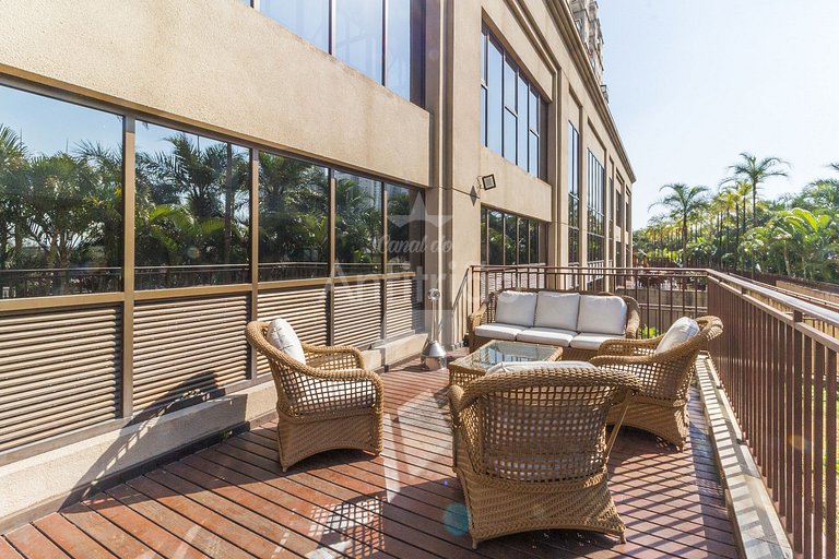 Oasis 300 m Allianz com piscina aquecida e garagem