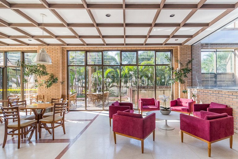 Oasis prox. Allianz com piscina aquecida e garagem