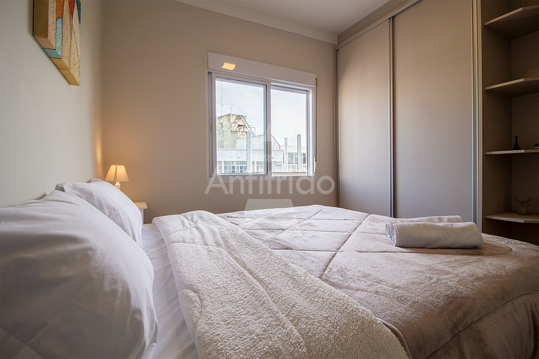 100 m² bem espaçoso com terraço, garagem e ar