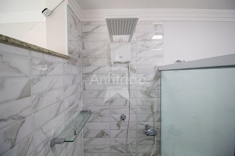 100 m² bem espaçoso com terraço, garagem e ar