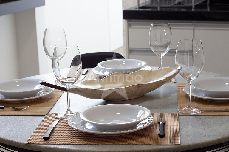 100 m² bem espaçoso com terraço, garagem, A/C