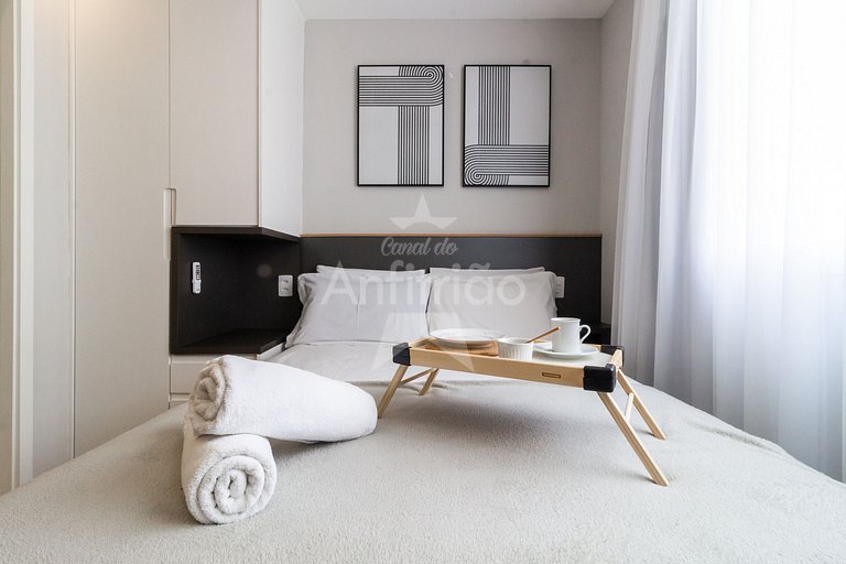 Studio 200 m do metrô Brás com piscina