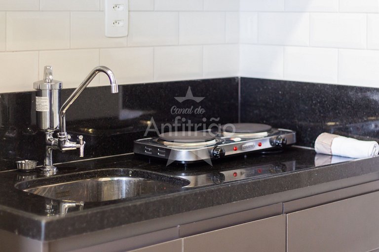 Studio 200 m do metrô Brás com piscina