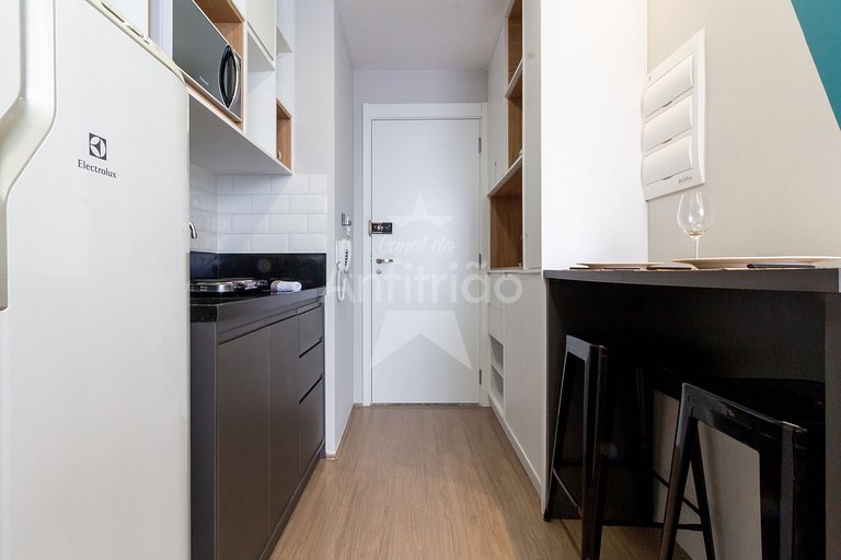 Studio 200 m do metrô Brás com piscina