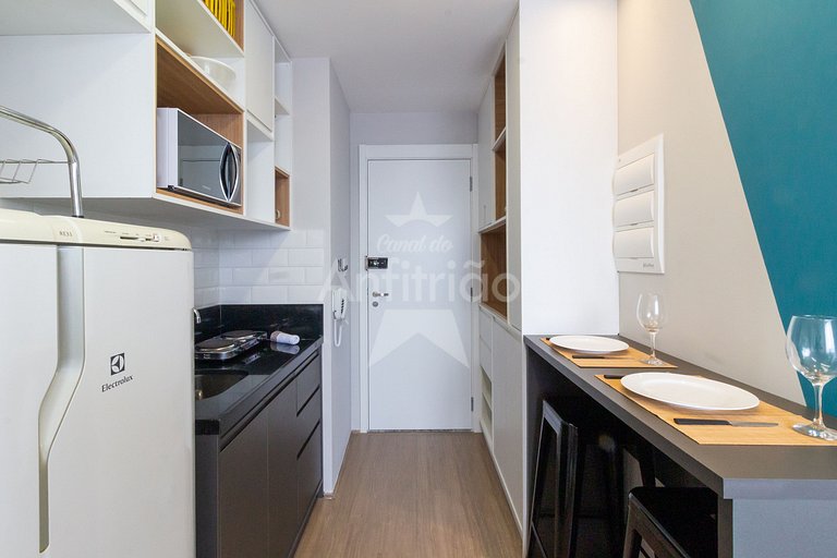 Studio 200 m do metrô Brás com piscina