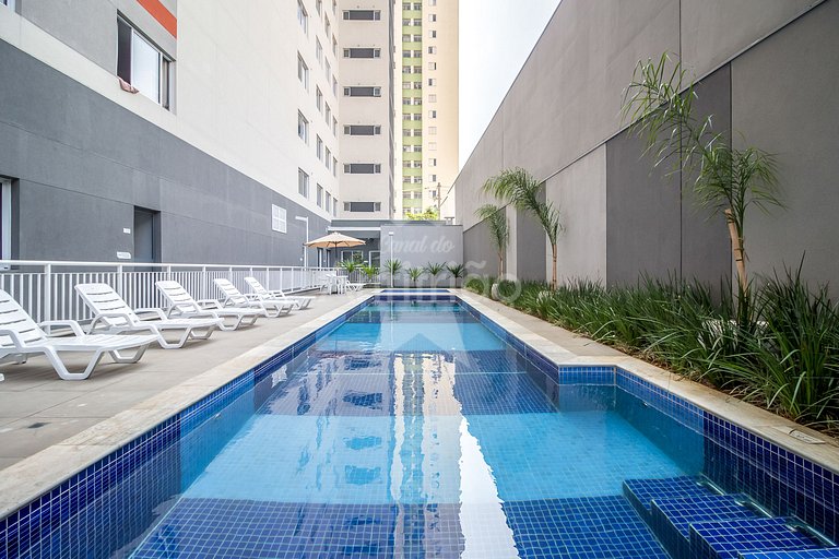 Studio 200 m do metrô Brás com piscina
