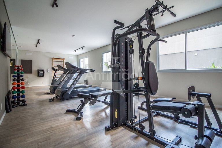 Studio no 17º andar no Brás + compras