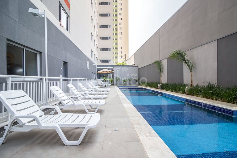 Studio 200 m do metrô Brás com piscina