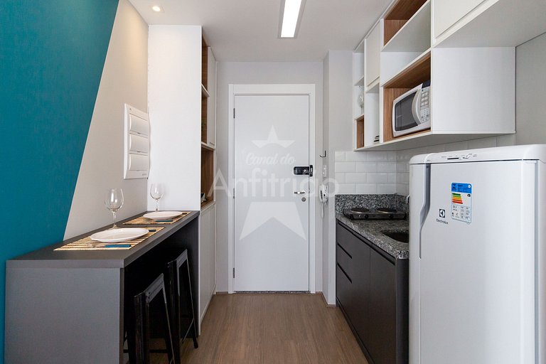 Studio 200 m do metrô Brás com piscina