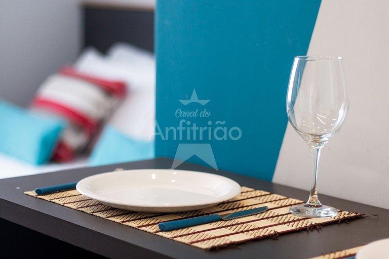 Studio 200 m do metrô Brás com piscina