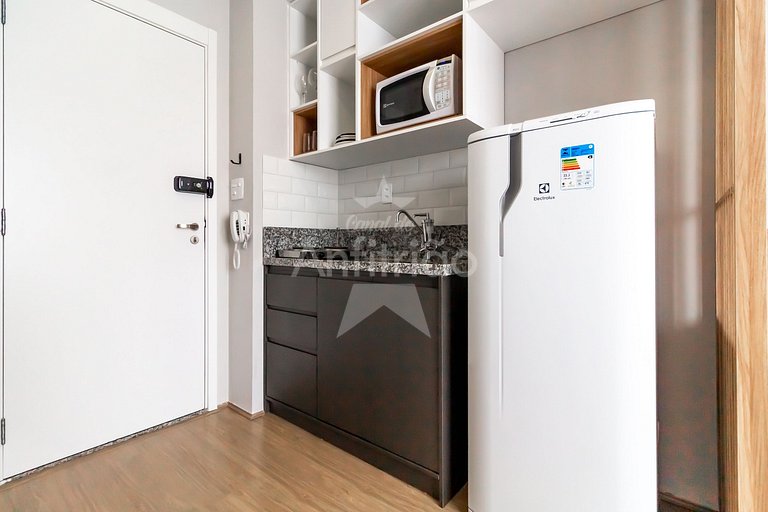 Studio 200 m do metrô Brás com piscina