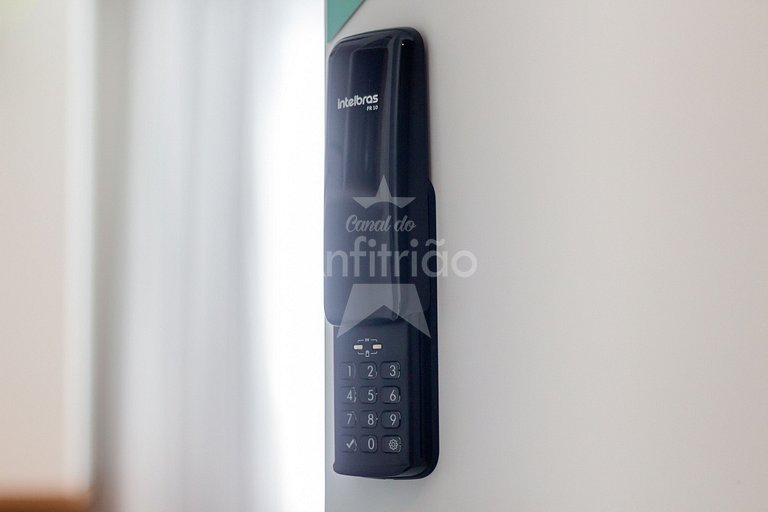 Studio 200 m do metrô Brás com piscina