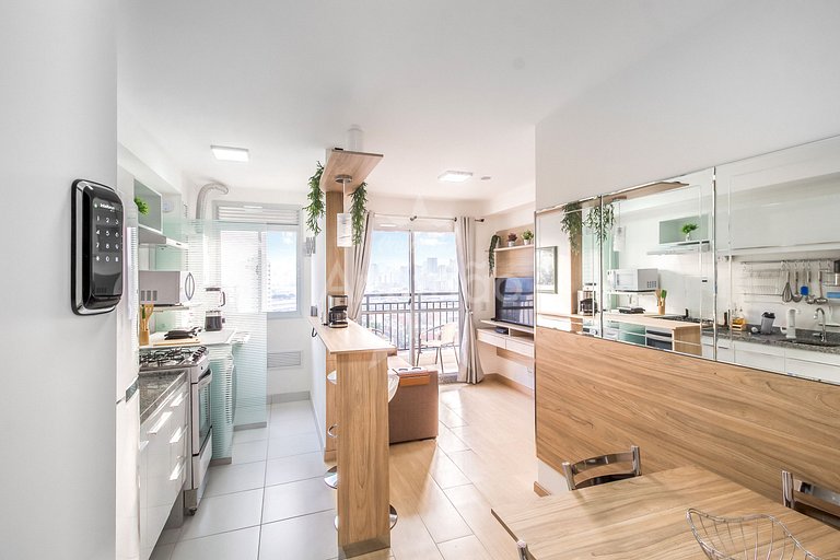 Brás com vista do 8º andar e vaga de garagem