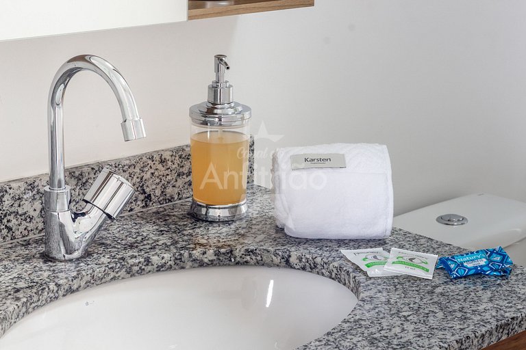 Brás com vista do 8º andar e vaga de garagem