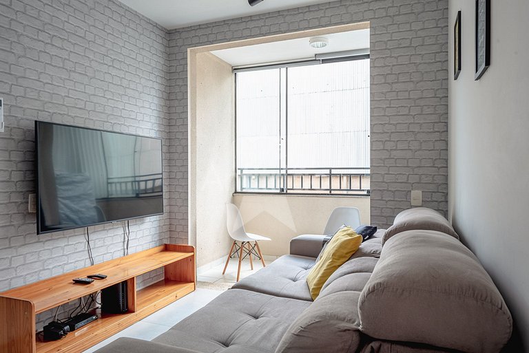 Oasis prox. Allianz + piscina aquecida, vaga e ar