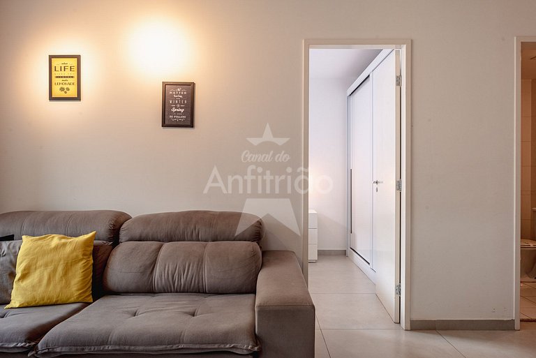 Oasis prox. Allianz + piscina aquecida, vaga e ar