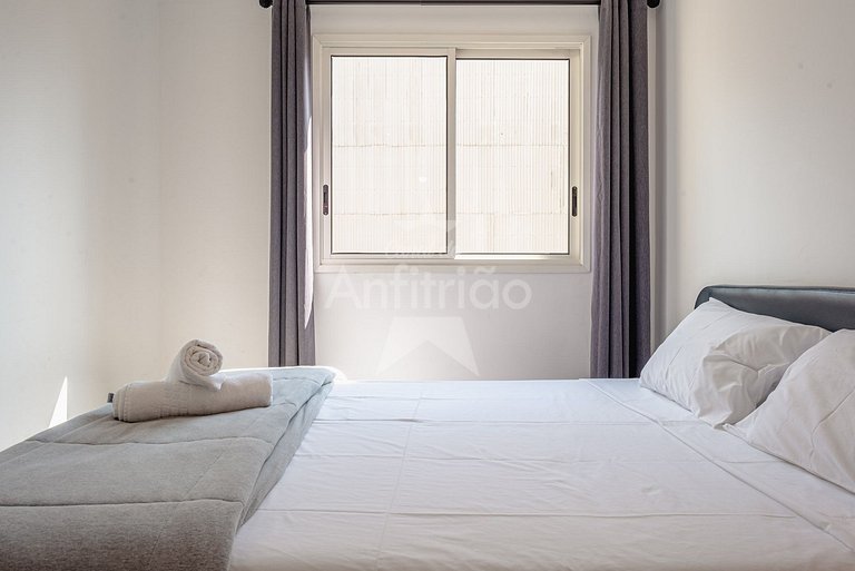 Oasis prox. Allianz + piscina aquecida, vaga e ar