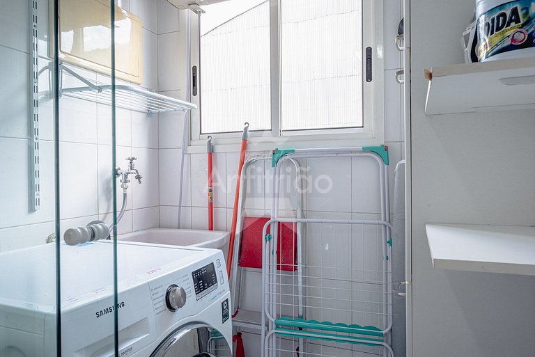 Oasis prox. Allianz + piscina aquecida, vaga e ar