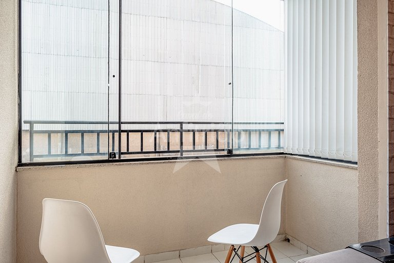 Oasis prox. Allianz + piscina aquecida, vaga e ar