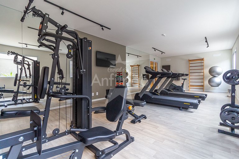 Studio 200 m do metrô + piscina | 6x sem juros