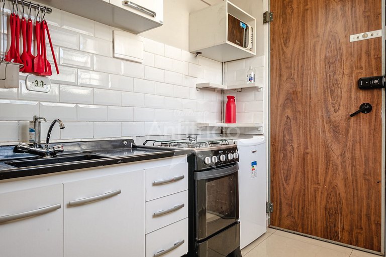 Pôr do sol 17º andar, vista da cidade e metrô