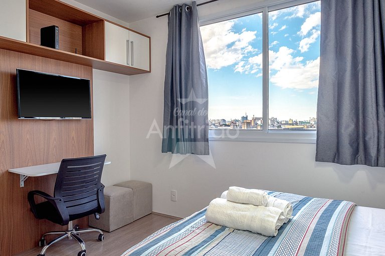 Studio 9º andar com vista e 200 m do metrô