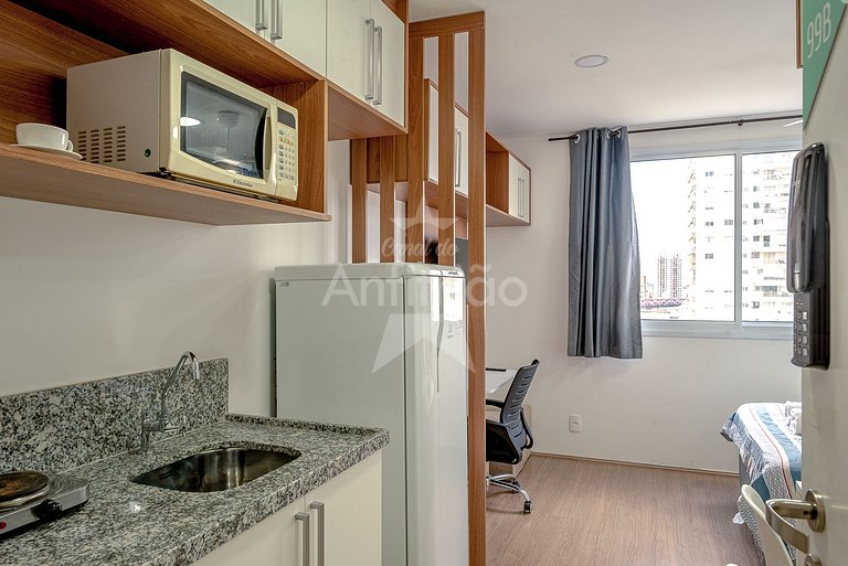 Studio 200 m do metrô + piscina | 6x sem juros