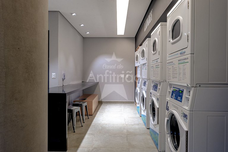 Studio Frei Caneca 16º andar, piscina aquecida, A/C