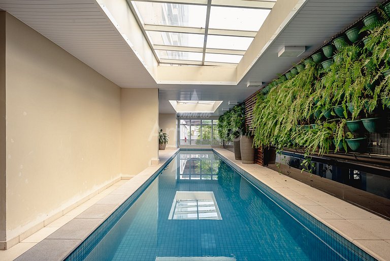 Studio bonitinho com garagem e ar condicionado