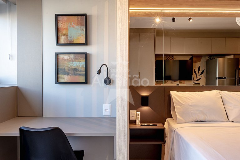 Studio Frei Caneca 16º andar, piscina aquecida, A/C