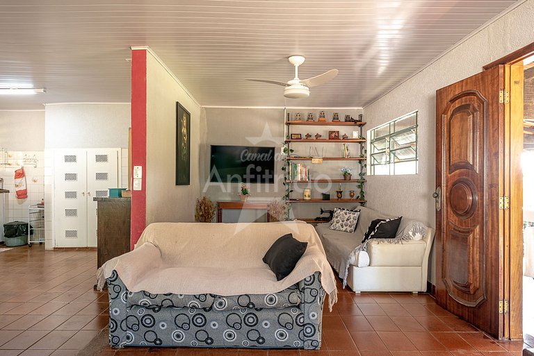 Sítio família e amigos com piscina e churrasqueira