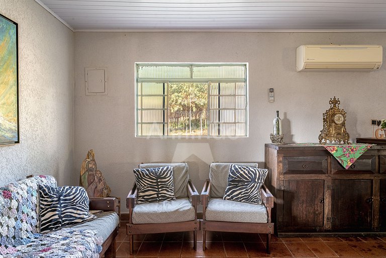 Sítio família e amigos com piscina e churrasqueira