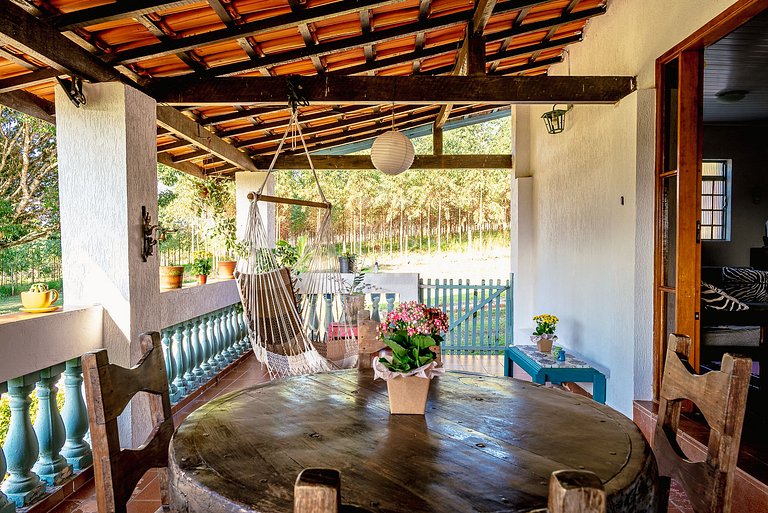 Sítio família e amigos com piscina e churrasqueira