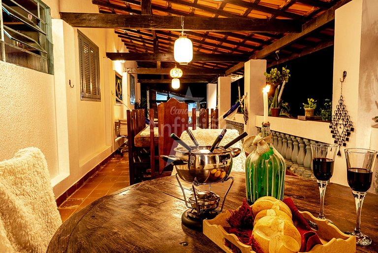 Sítio família e amigos com piscina e churrasqueira