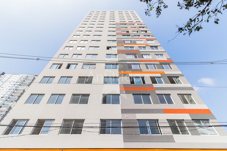 Studio no Brás a 200 m do metrô perto das compras