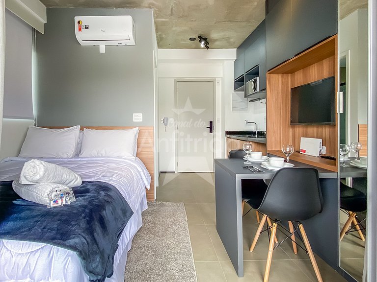 Studio nos Jardins, 21º andar com A/C e Piscina