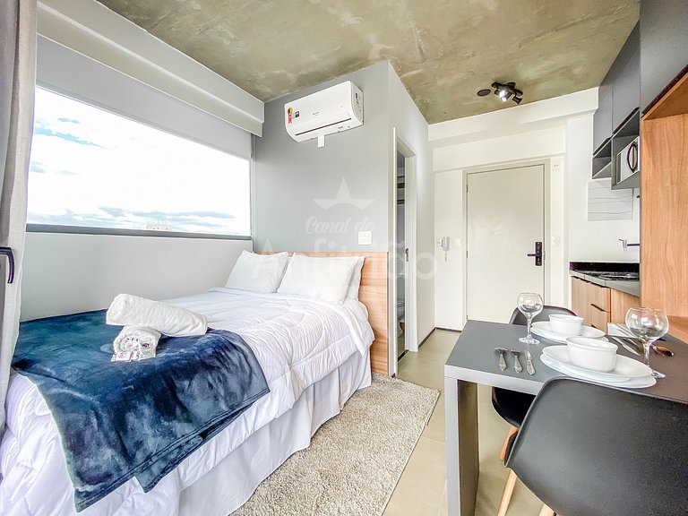 Studio nos Jardins, 21º andar com A/C e Piscina