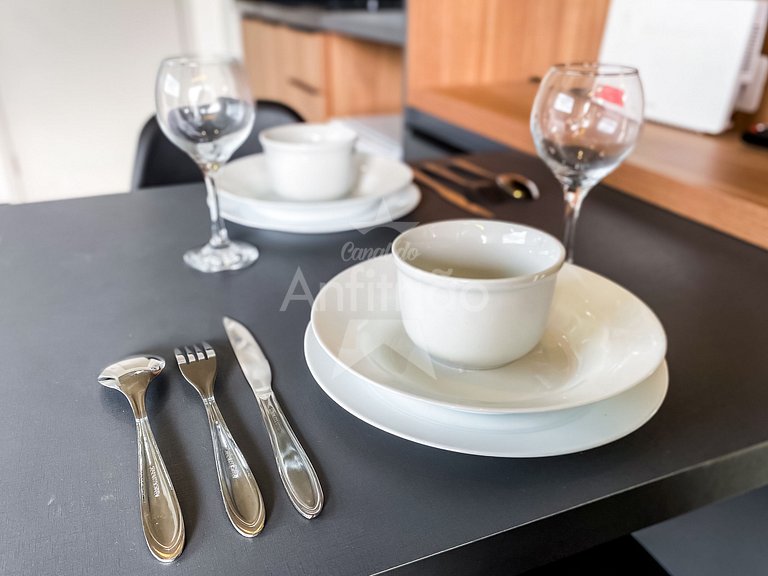 Studio nos Jardins, 21º andar com A/C e Piscina