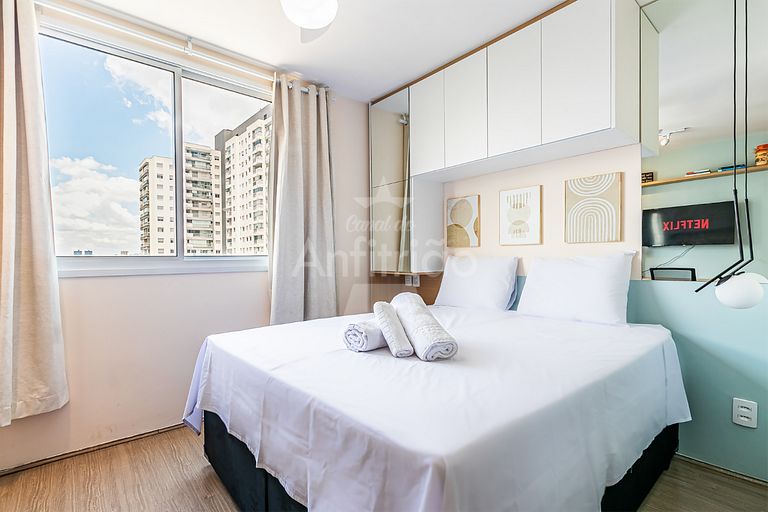 Studio no 17º andar no Brás + compras