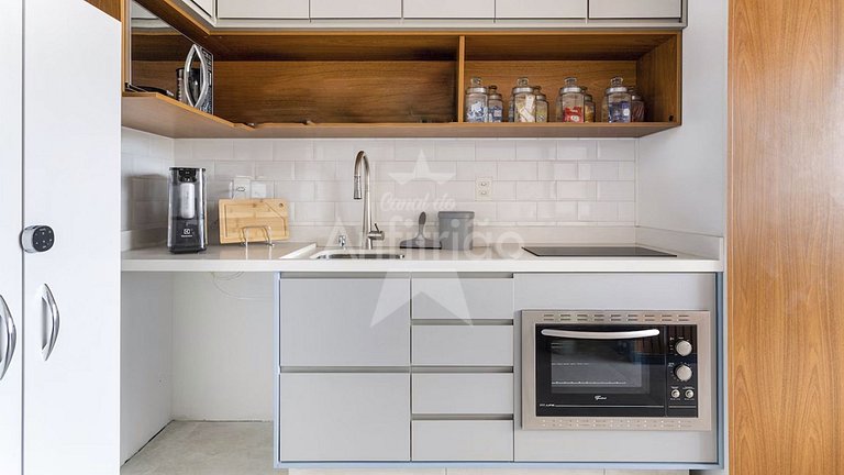 Studio 19º com vista + A/C + piscina | 6x s/ juros