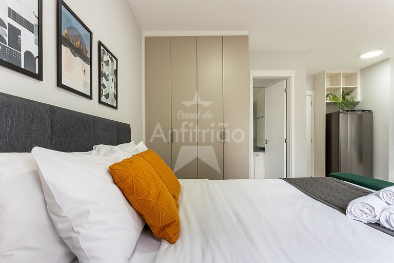 Studio no centro com A/C + metrô em 6x sem juros