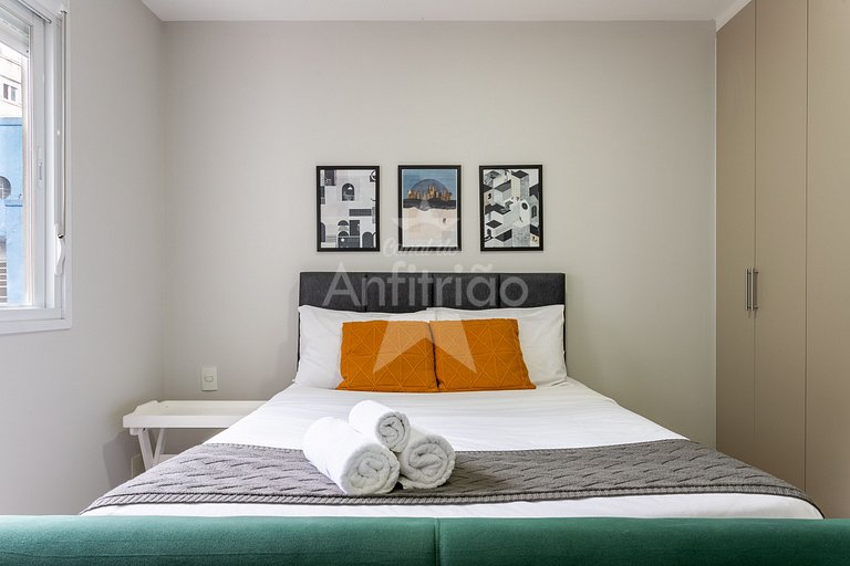 Studio no centro com A/C pertinho do metrô