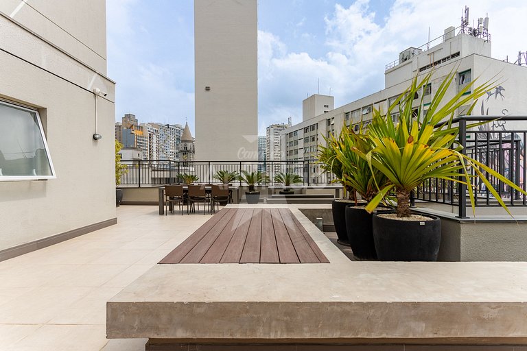 Studio no centro com A/C + metrô em 6x sem juros